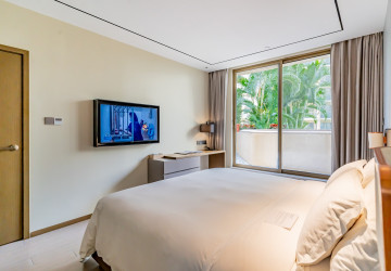 3 Bedroom Serviced Apartment For Rent - Srah Chak, Phnom Penh thumbnail