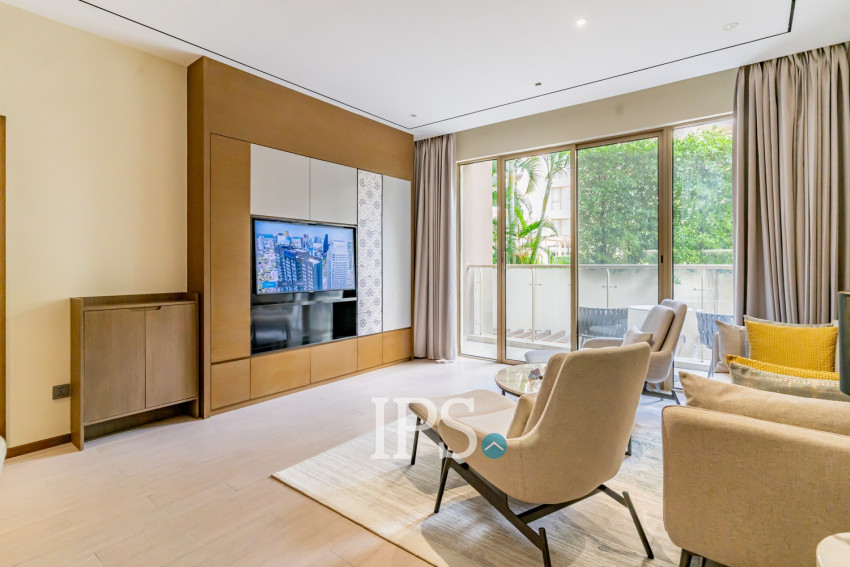 3 Bedroom Serviced Apartment For Rent - Srah Chak, Phnom Penh