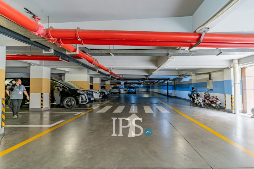 3 Bedroom Serviced Apartment For Rent - Srah Chak, Phnom Penh