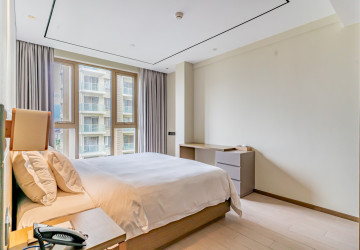 2 Bedroom Serviced Apartment For Rent - Srah Chak, Phnom Penh thumbnail