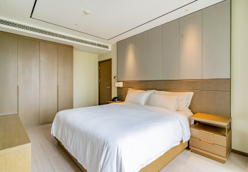 2 Bedroom Serviced Apartment For Rent - Srah Chak, Phnom Penh thumbnail