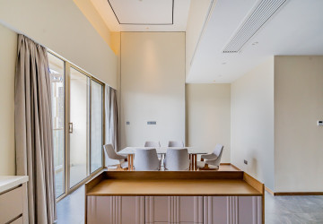 Duplex 2 Bedroom Serviced Apartment For Rent - Srah Chak, Phnom Penh thumbnail