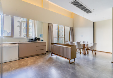 Duplex 2 Bedroom Serviced Apartment For Rent - Srah Chak, Phnom Penh thumbnail