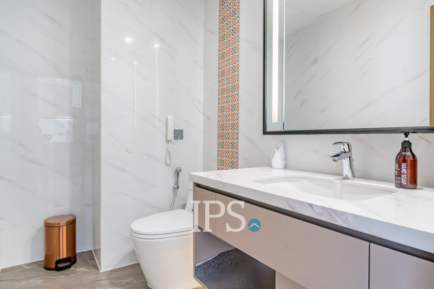 Duplex 3 Bedroom Serviced Penthouse For Rent - Srah Chak, Phnom Penh