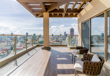 Duplex 3 Bedroom Serviced Penthouse For Rent - Srah Chak, Phnom Penh thumbnail