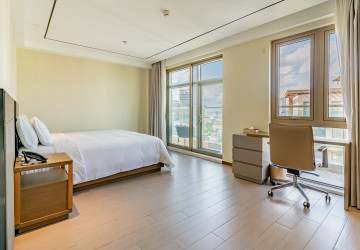 Duplex 3 Bedroom Serviced Penthouse For Rent - Srah Chak, Phnom Penh thumbnail