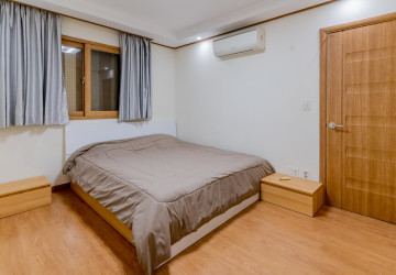 13th Floor 1 Bedroom Condo For Sale - De Castle Royal, BKK1, Phnom Penh thumbnail