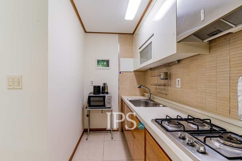 13th Floor 1 Bedroom Condo For Sale - De Castle Royal, BKK1, Phnom Penh