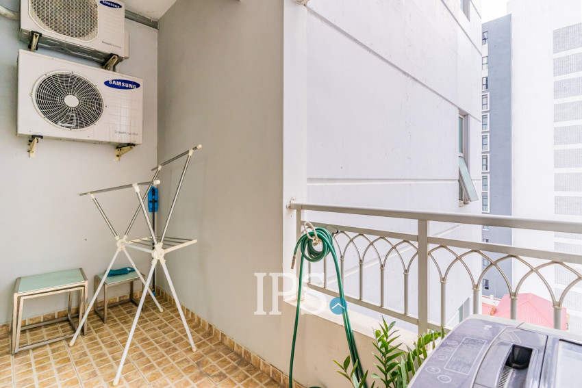 13th Floor 1 Bedroom Condo For Sale - De Castle Royal, BKK1, Phnom Penh