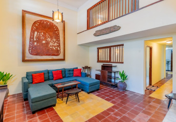 Renovated 3 Bedroom Apartment For Rent - Chakto Mukh, Phnom Penh thumbnail