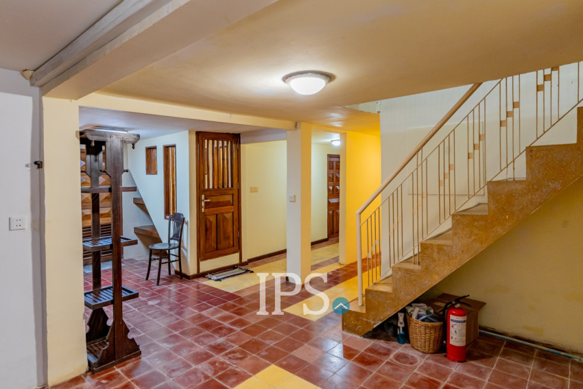 Renovated 3 Bedroom Apartment For Rent - Chakto Mukh, Phnom Penh