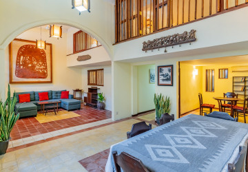 Renovated 3 Bedroom Apartment For Rent - Chakto Mukh, Phnom Penh thumbnail