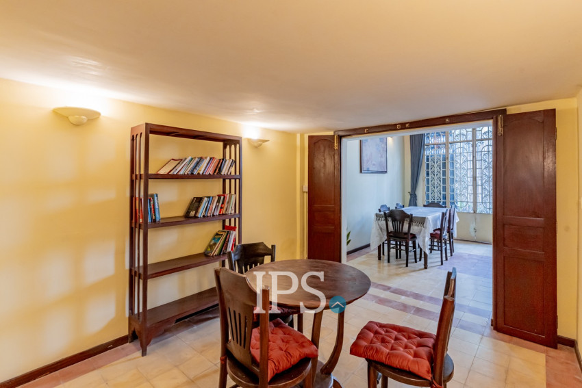 Renovated 3 Bedroom Apartment For Rent - Chakto Mukh, Phnom Penh