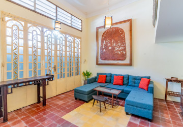 Renovated 3 Bedroom Apartment For Rent - Chakto Mukh, Phnom Penh thumbnail