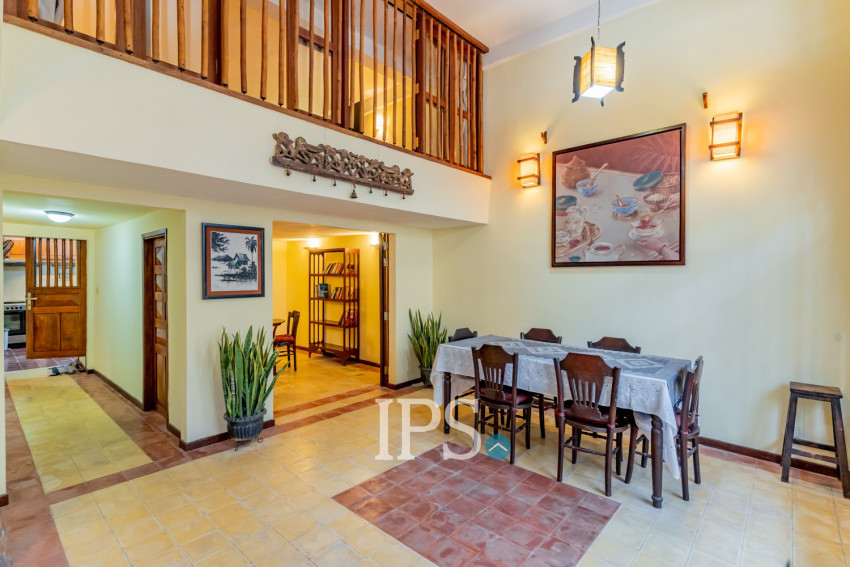 Renovated 3 Bedroom Apartment For Rent - Chakto Mukh, Phnom Penh