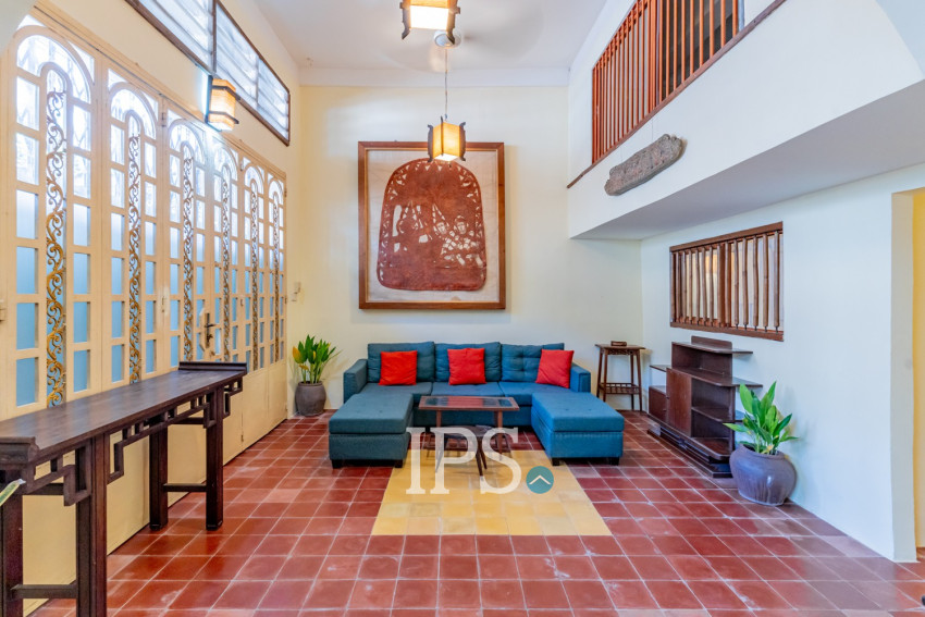 Renovated 3 Bedroom Apartment For Rent - Chakto Mukh, Phnom Penh