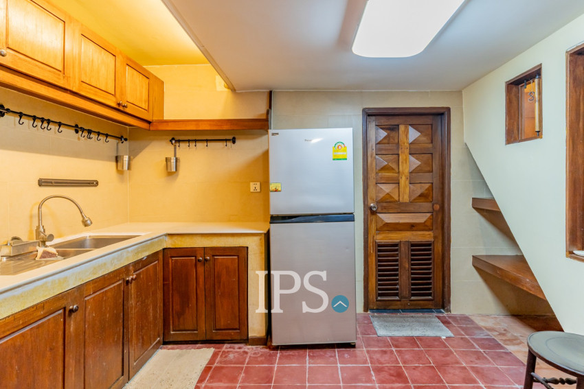 Renovated 3 Bedroom Apartment For Rent - Chakto Mukh, Phnom Penh