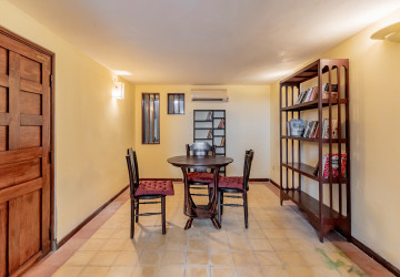 Renovated 3 Bedroom Apartment For Rent - Chakto Mukh, Phnom Penh thumbnail