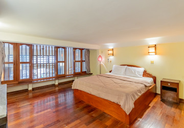 Renovated 3 Bedroom Apartment For Rent - Chakto Mukh, Phnom Penh thumbnail