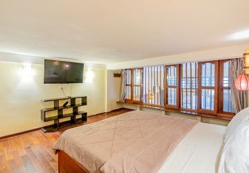 Renovated 3 Bedroom Apartment For Rent - Chakto Mukh, Phnom Penh thumbnail