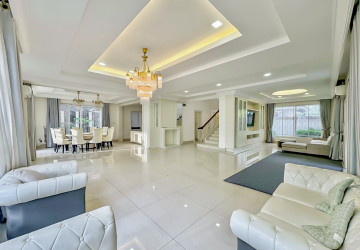 7 Bedroom Queen Villa For Rent - Borey Peng Huoth Beong Snor, Chhbar Ampov, Phnom Penh thumbnail