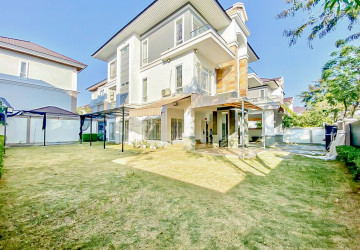 7 Bedroom Queen Villa For Rent - Borey Peng Huoth Beong Snor, Chhbar Ampov, Phnom Penh thumbnail