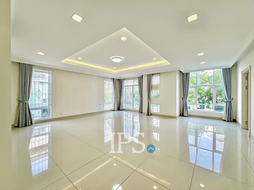 7 Bedroom Queen Villa For Rent - Borey Peng Huoth Beong Snor, Chhbar Ampov, Phnom Penh