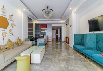 14 Room Hotel Building For Rent - Srah Chork, Daun Penh thumbnail