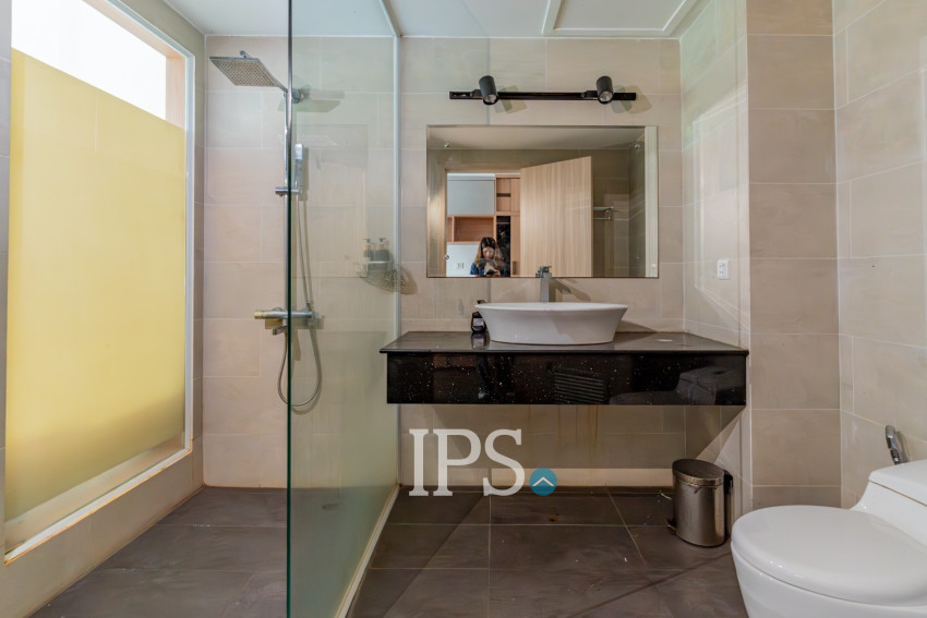 14 Room Hotel Building For Rent - Srah Chork, Daun Penh