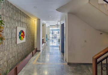 14 Room Hotel Building For Rent - Srah Chork, Daun Penh thumbnail