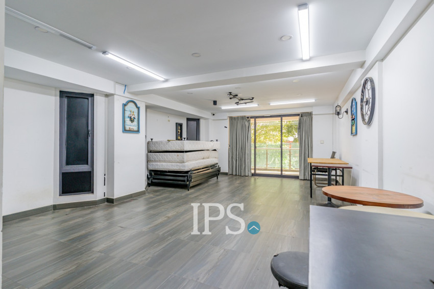 14 Room Hotel Building For Rent - Srah Chork, Daun Penh