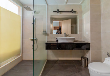 14 Room Hotel Building For Rent - Srah Chork, Daun Penh thumbnail