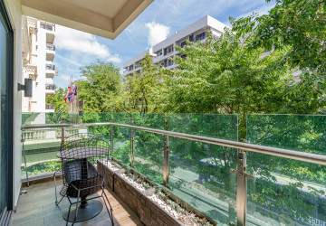 14 Room Hotel Building For Rent - Srah Chork, Daun Penh thumbnail