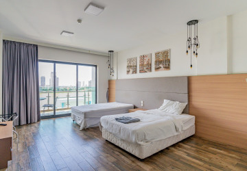 14 Room Hotel Building For Rent - Srah Chork, Daun Penh thumbnail