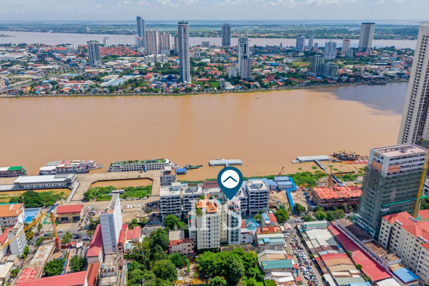 14 Room Hotel Building For Rent - Srah Chork, Daun Penh