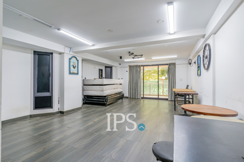 14 Room Hotel Building For Sale - Srah Chork, Daun Penh