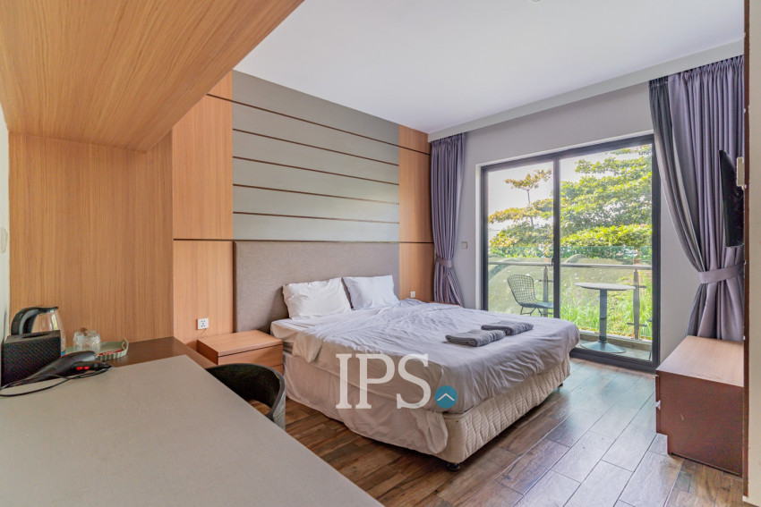 14 Room Hotel Building For Sale - Srah Chork, Daun Penh