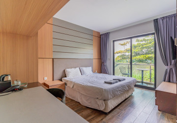 14 Room Hotel Building For Sale - Srah Chork, Daun Penh thumbnail