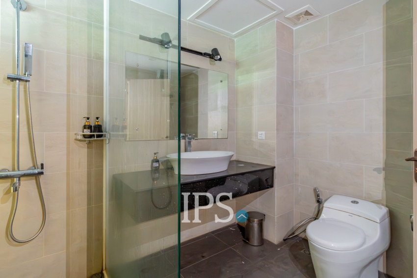 14 Room Hotel Building For Sale - Srah Chork, Daun Penh