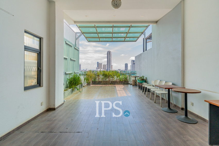 14 Room Hotel Building For Sale - Srah Chork, Daun Penh