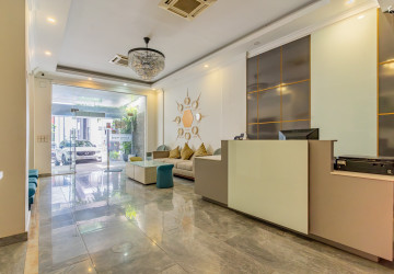 14 Room Hotel Building For Sale - Srah Chork, Daun Penh thumbnail