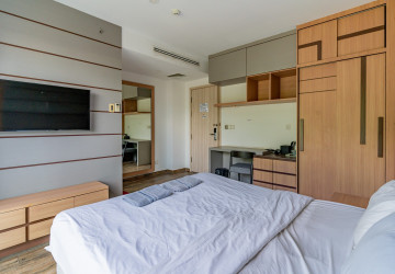 14 Room Hotel Building For Sale - Srah Chork, Daun Penh thumbnail