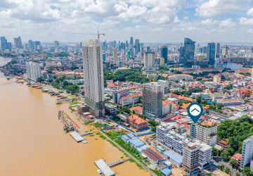 14 Room Hotel Building For Sale - Srah Chork, Daun Penh thumbnail