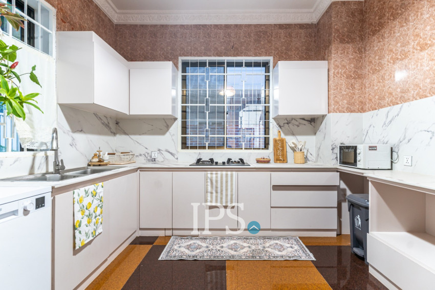 4 Bedroom Villa For Sale - Chroy Changvar, Phnom Penh