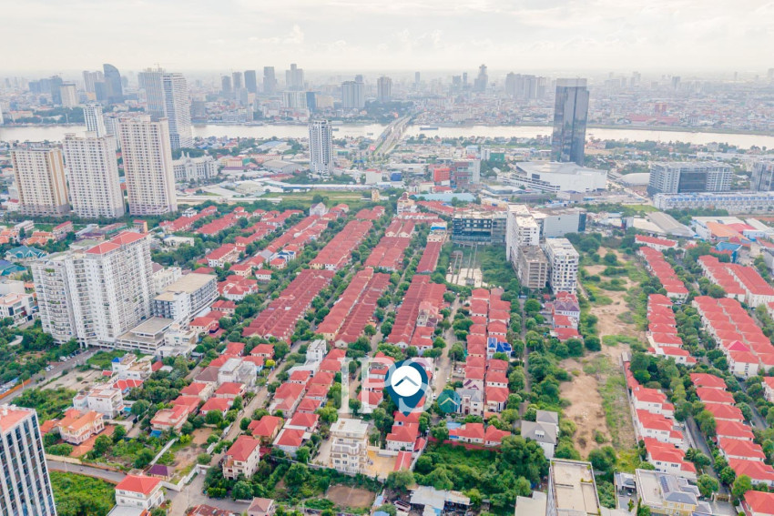 4 Bedroom Villa For Sale - Chroy Changvar, Phnom Penh