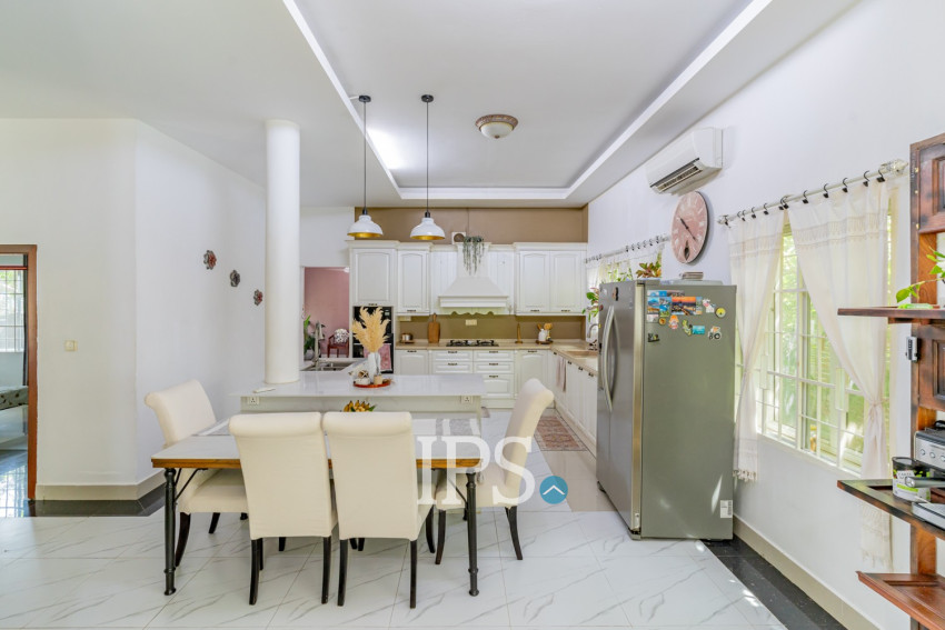 4 Bedroom Villa For Sale - Chroy Changvar, Phnom Penh