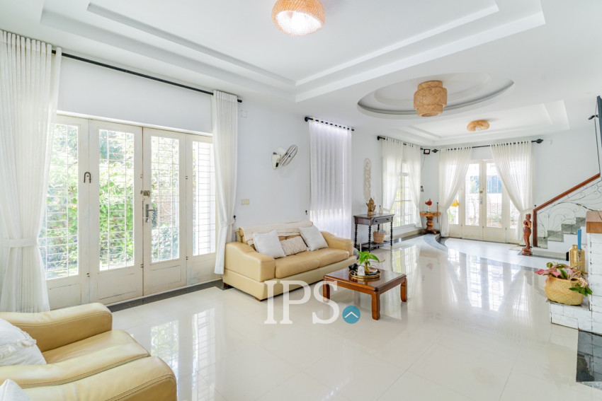 4 Bedroom Villa For Sale - Chroy Changvar, Phnom Penh