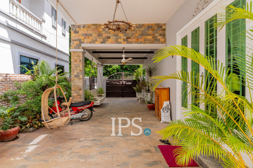4 Bedroom Villa For Sale - Chroy Changvar, Phnom Penh