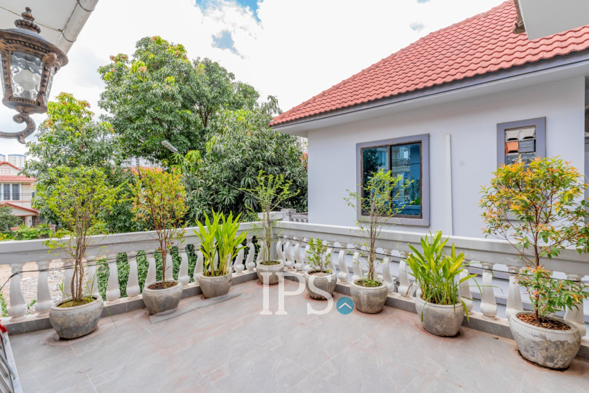 4 Bedroom Villa For Sale - Chroy Changvar, Phnom Penh