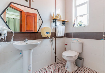 4 Bedroom Villa For Sale - Chroy Changvar, Phnom Penh thumbnail